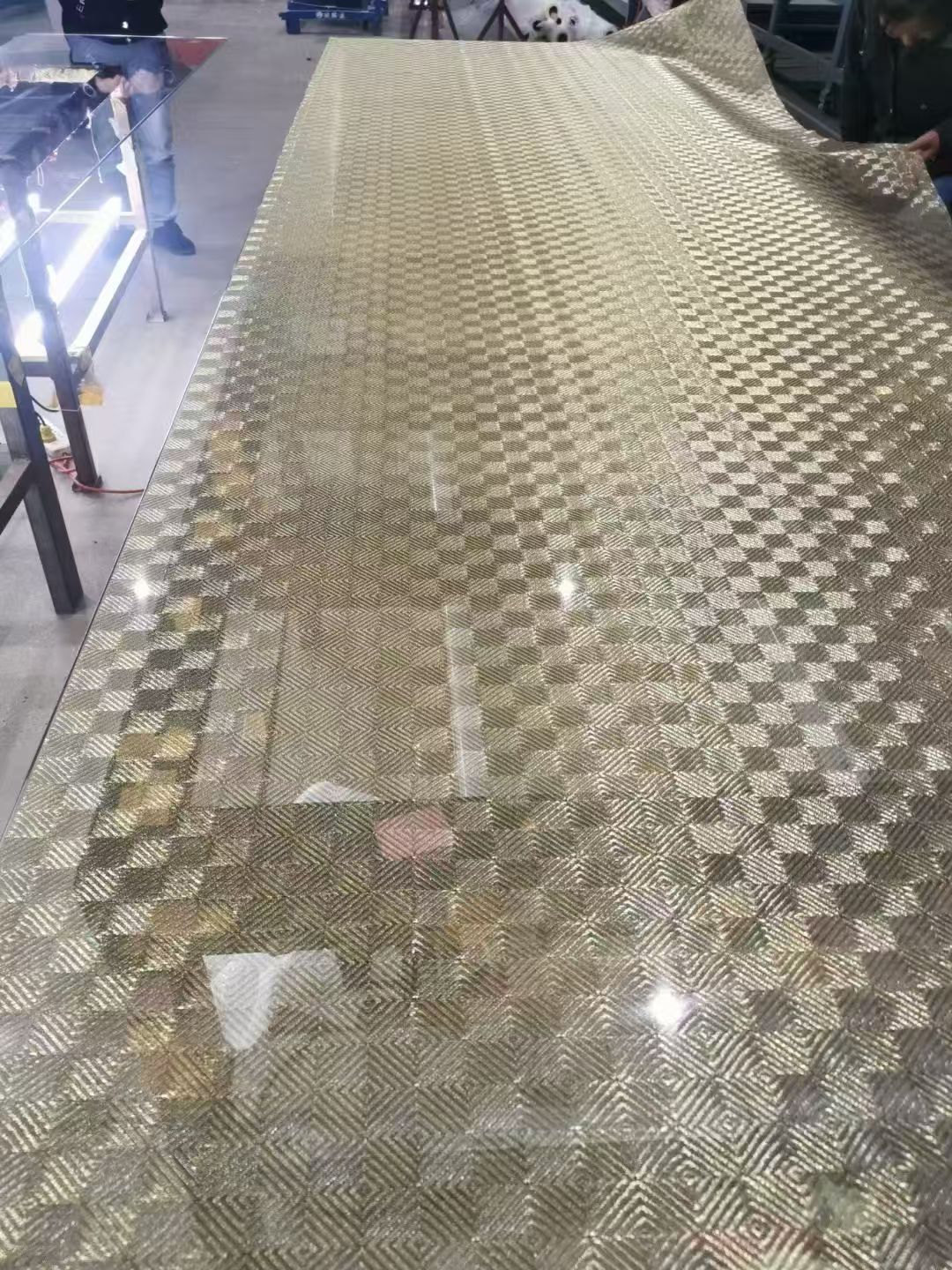 金属铜丝网夹胶玻璃