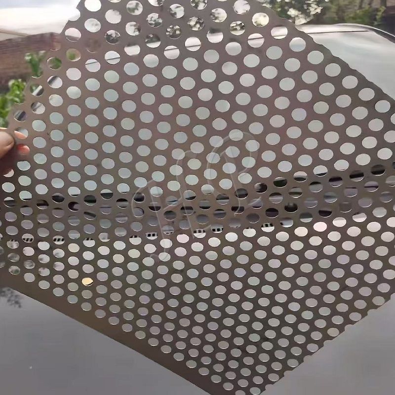 楼梯用装饰性穿孔金属板