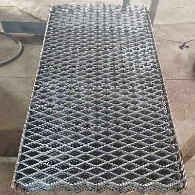 建筑踩踏防护钢板网