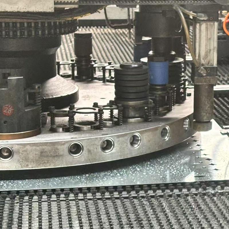 冲孔板是怎么做的？