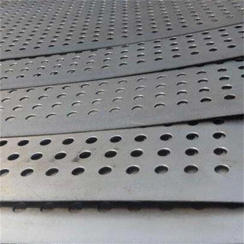 铁质冲孔网维护指南：如何延长使用寿命？